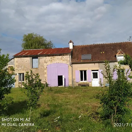 La Chaumiere De Mauvrain * La Celle-Sur-Nievre
